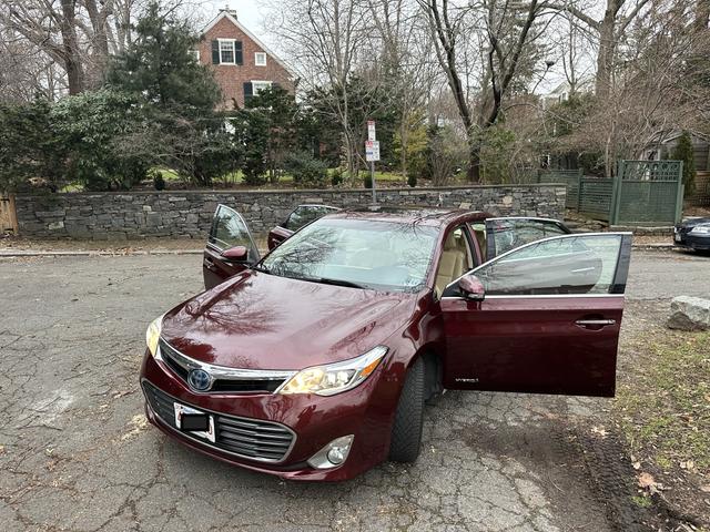 2013 toyota avalon hybrid limited