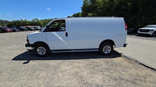 2022 gmc savana cargo rwd 2500 regular wheelbase work van