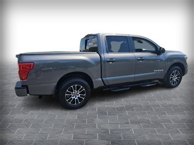 2022 nissan titan sv