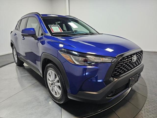 2022 toyota corolla cross le
