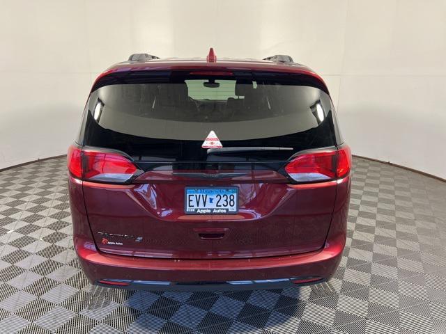 2019 chrysler pacifica touring-l plus