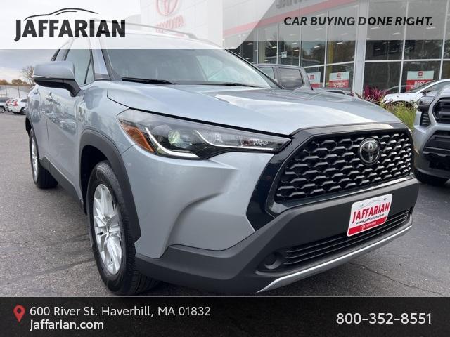 2023 toyota corolla cross le