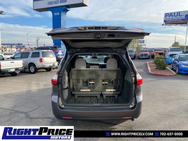 2015 toyota sienna le