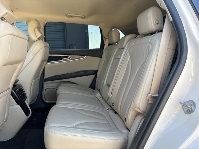 2019 lincoln nautilus select