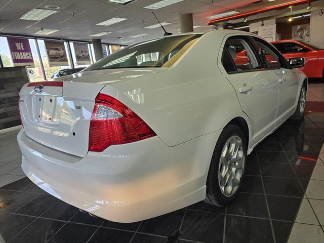 2011 ford fusion se