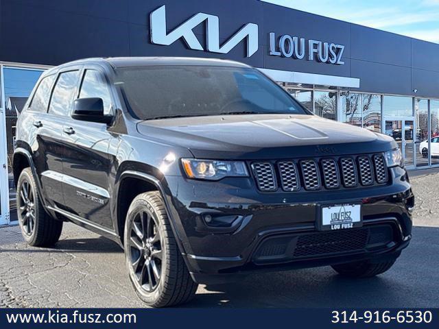 2017 jeep grand cherokee altitude