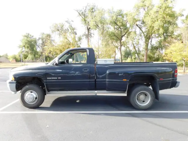 4wd,drw,reg cab,5 speed,stick,one ton,dually,dodge,pickup,5.9,gas,h.d.,3500,360