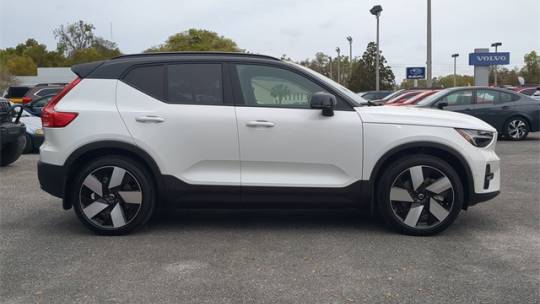 2024 Volvo XC40