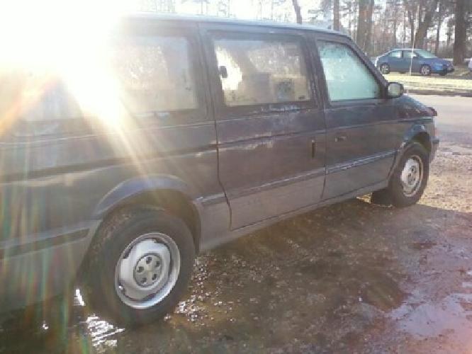 1993 blue dodge grand caravan le, 134,000 miles in glen allen, va