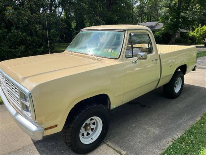 1979 dodge power wagon in cadillac, michigan