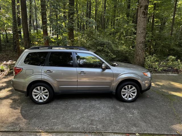 2011 subaru forester 2.5 x limited