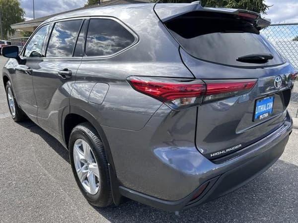 2022 toyota highlander in burns harbor, indiana