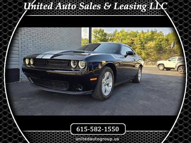 2016 dodge challenger sxt