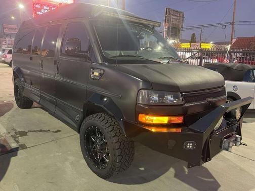 2018 chevrolet express 2500