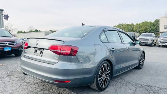 2016 Volkswagen Jetta