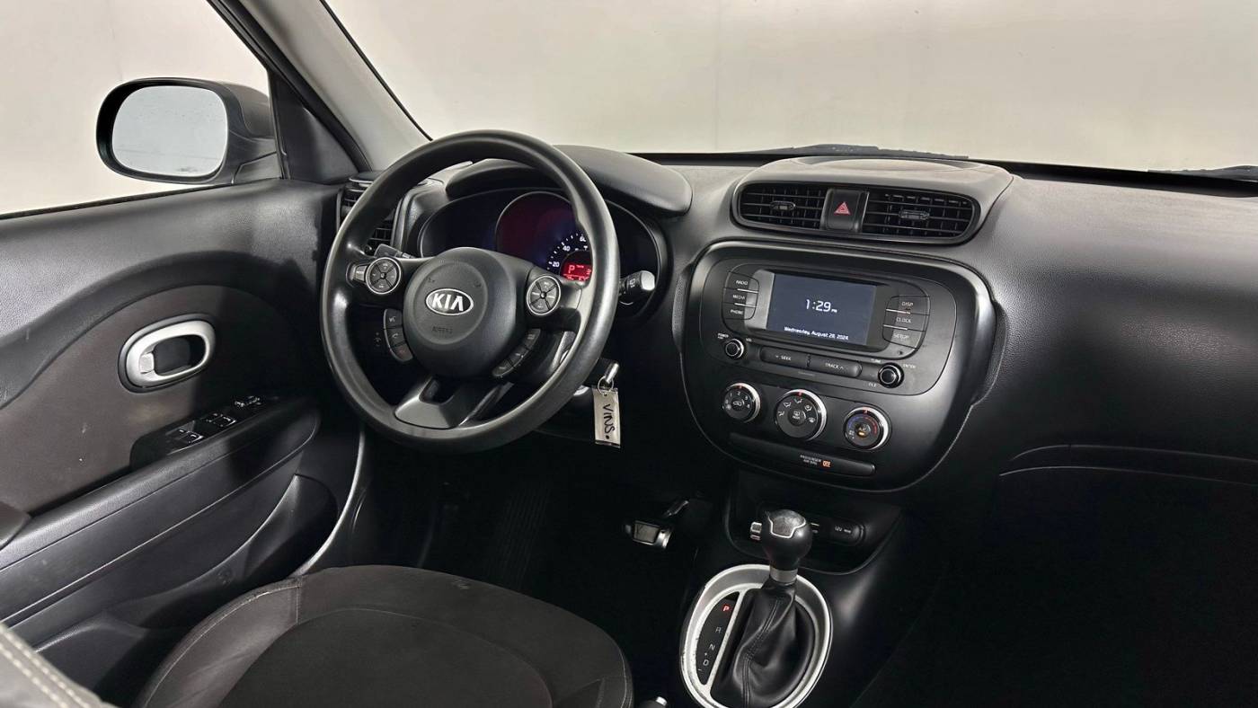 2019 kia soul base