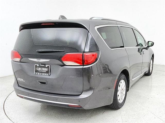 2020 chrysler pacifica touring-l