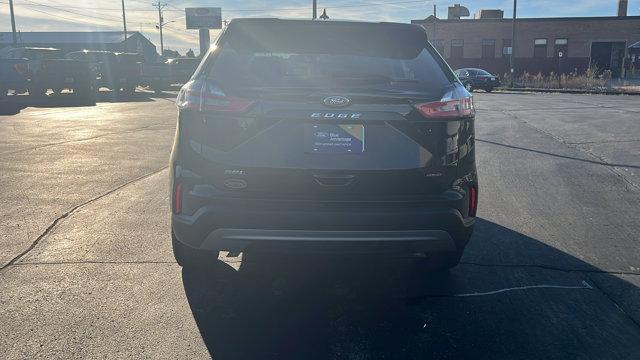 2021 ford edge sel