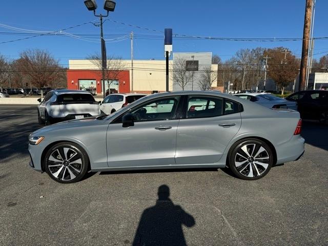 2022 volvo s60 b5 awd momentum
