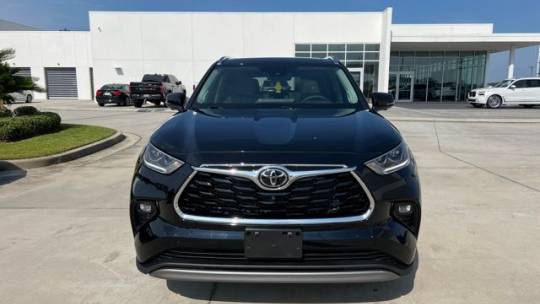 2023 Toyota Highlander platinum