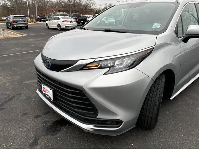 2024 toyota sienna le