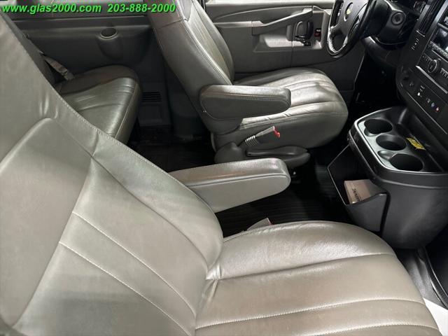 2020 chevrolet express 2500 rwd 2500 regular wheelbase ls