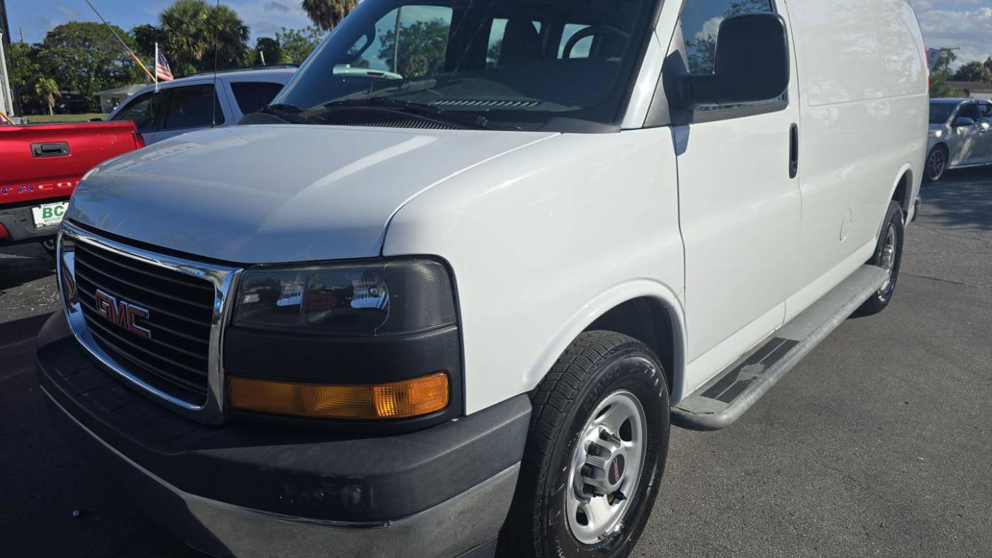 2017 gmc savana 2500
