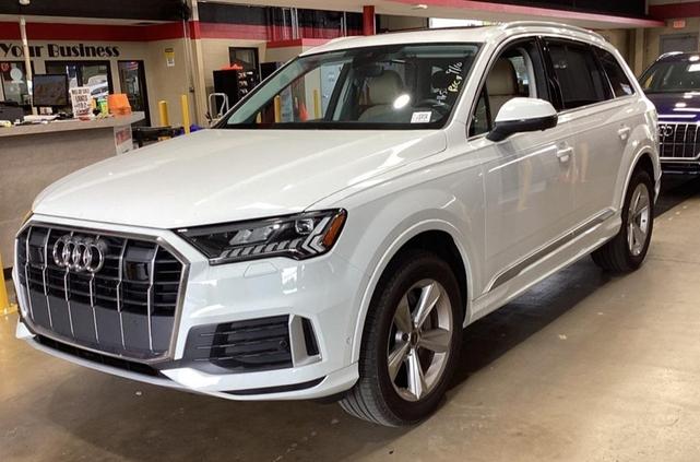 2023 audi q7 45 premium plus