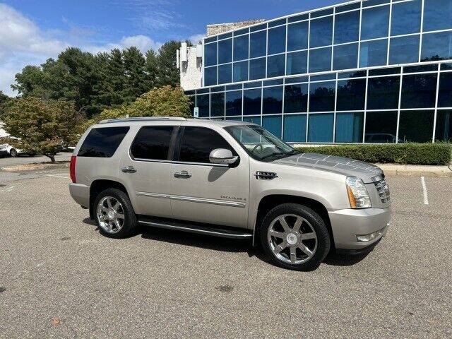 2008 cadillac escalade awd clean carfax