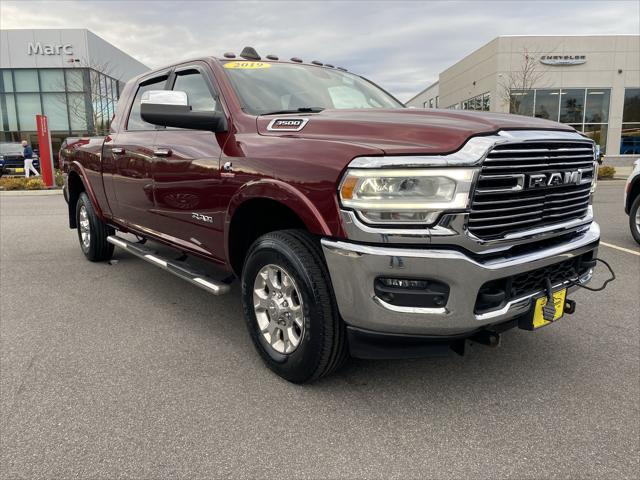 2019 ram 3500 laramie mega cab 4x4 64' box