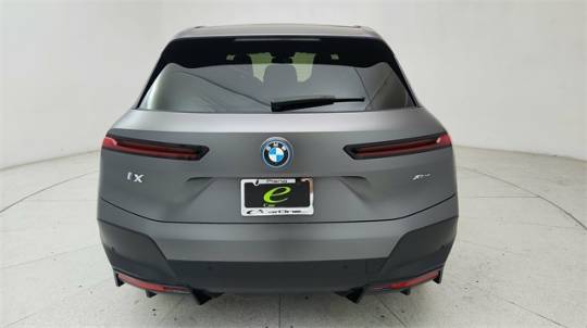 2024 BMW iX