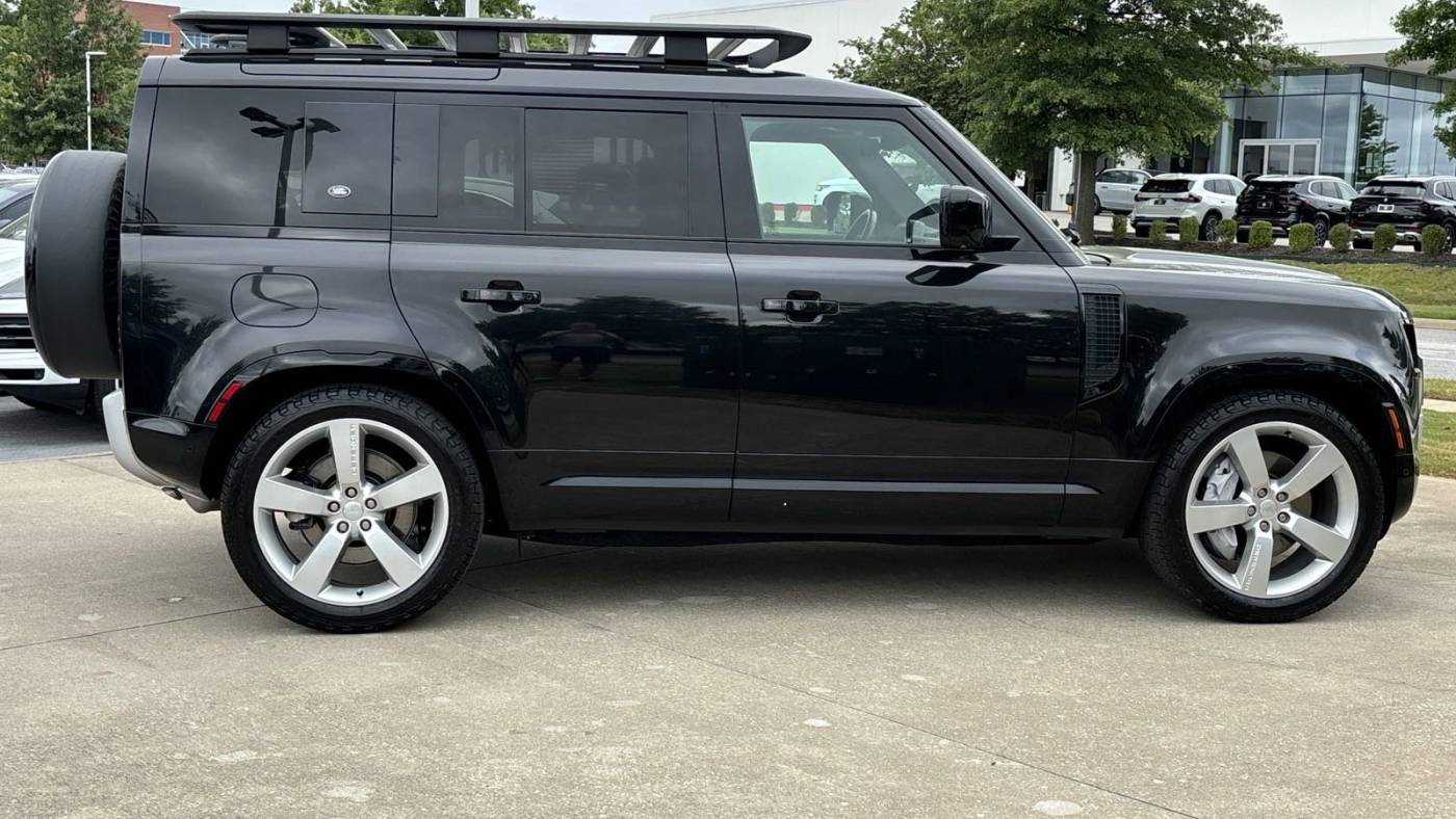 2022 land rover defender 110 xs edition