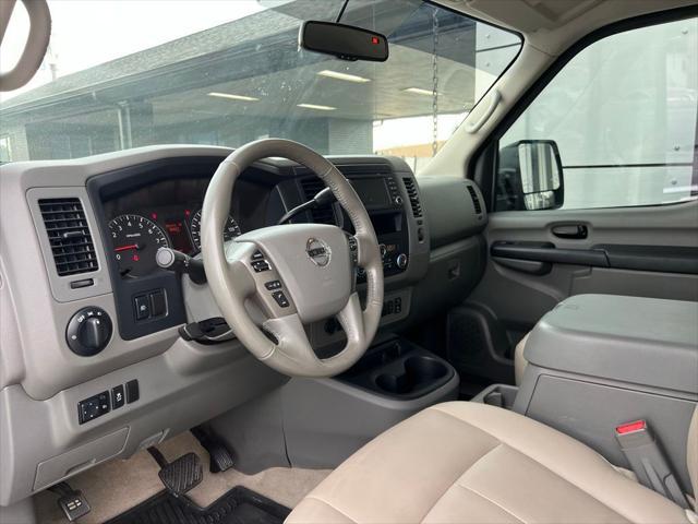 2020 nissan nv passenger nv3500 hd sl v8
