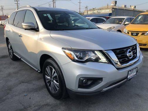 2020 nissan pathfinder