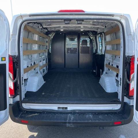 2023 ford transit-250 base