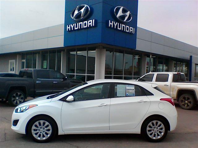 2017 hyundai elantra gt base 4dr hatchback 6a for sale in sioux falls, south dakota