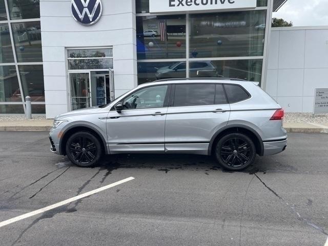 2022 volkswagen tiguan 2.0t se r-line black