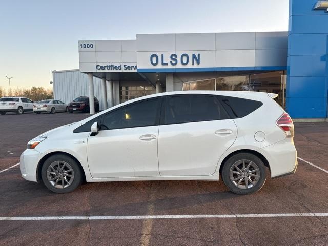 2015 toyota prius v four