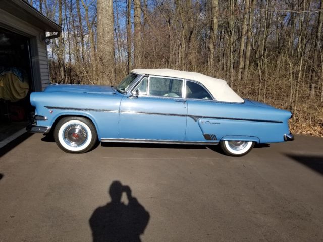 concourse restored 1954 ford sunliner convertible w/ extra engine & spare parts