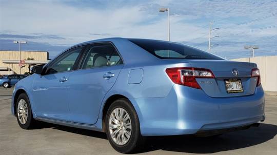 2012 toyota camry le