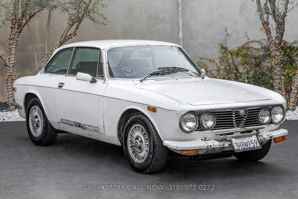 1974 alfa romeo gtv 2000