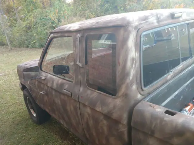 1989 cammo ford ranger xlt 4x4 2.9l runs, needs work