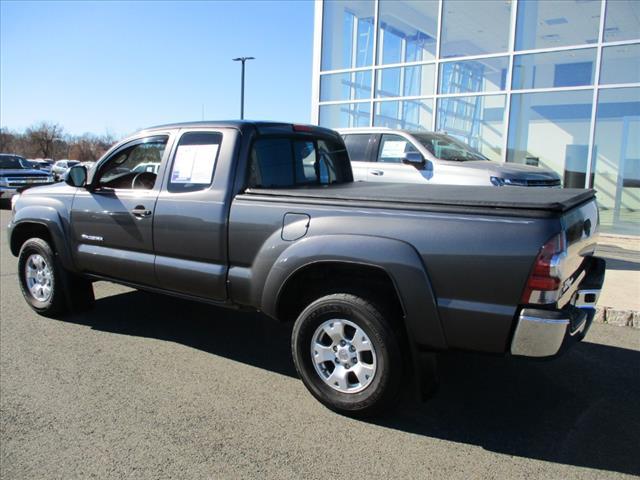 2013 toyota tacoma base