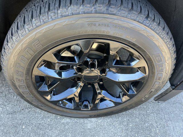 2018 chevrolet tahoe t mulliner