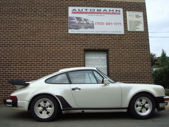porsche 911/930 turbo 1988, pearl white/black interior. 92,000 miles