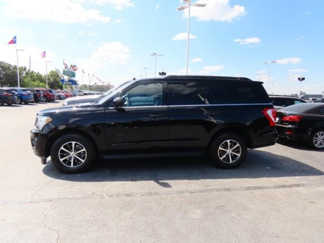 2021 ford expedition xlt