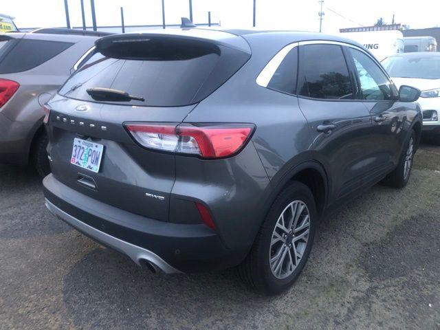 2022 ford escape sel