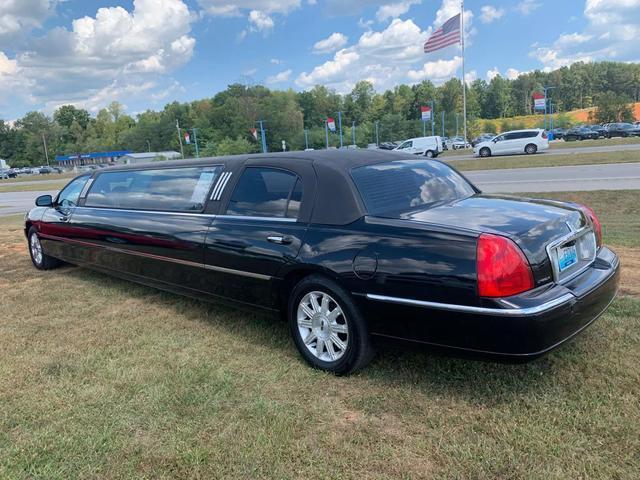2007 lincoln town car executive