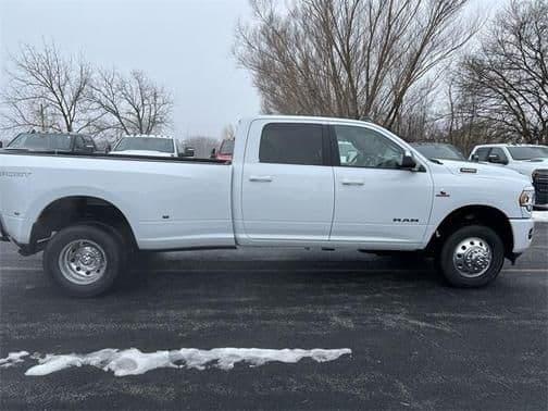 2022 ram 3500 big horn in davenport, iowa
