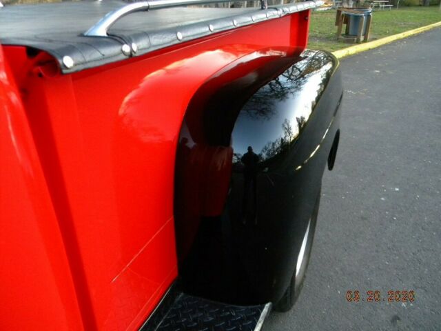 1950 ford f-1 custom pickup. 351/auto